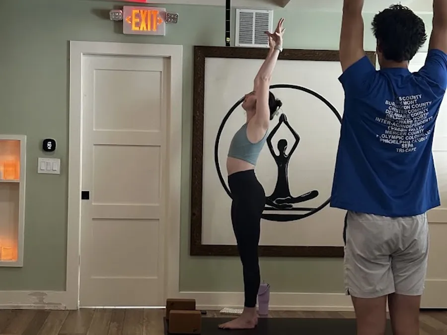 Foundational HOT Power class at Yoga in the Circle